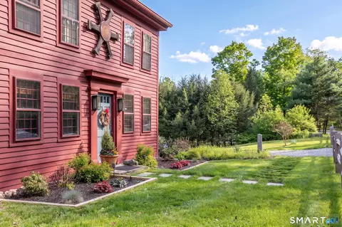 253 Bacon Pond Rd, Woodbury, CT 06798