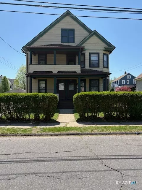 32 Harrison St, Bristol, CT 06010