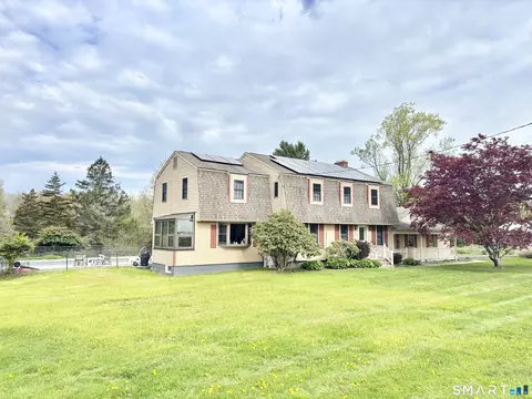 43 Hebron Rd, Bolton, CT 06043