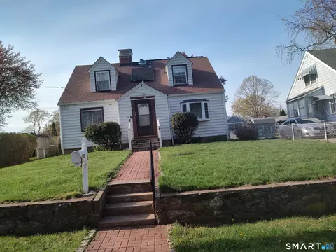 388 Reitter St W, Stratford, CT 06614