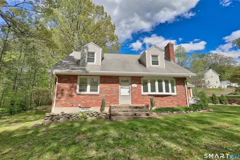 287 Hull St, Bristol, CT 06010