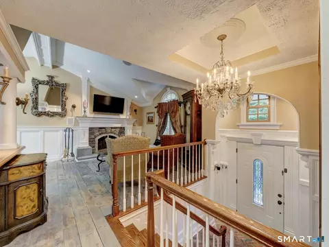 Entry Way - 20 Hampton Trl, Wallingford, CT 06492 photo 1 of 3