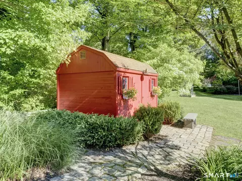 Exterior - 20 Hampton Trl, Wallingford, CT 06492 photo 4 of 10