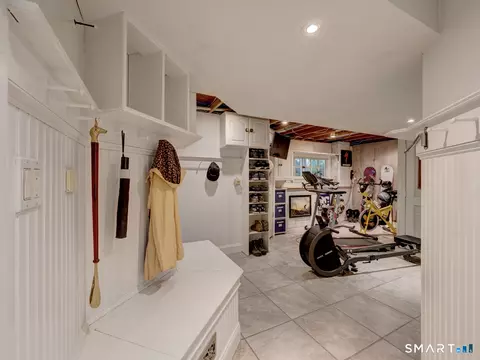 Entry Way - 20 Hampton Trl, Wallingford, CT 06492 photo 3 of 3