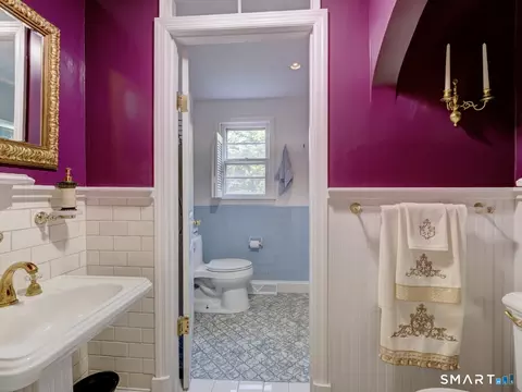 Bath - 20 Hampton Trl, Wallingford, CT 06492 photo 1 of 3