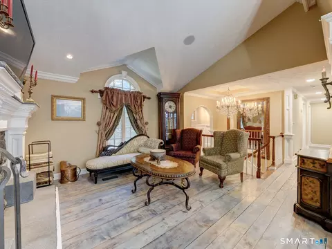 Living - 20 Hampton Trl, Wallingford, CT 06492 photo 2 of 2