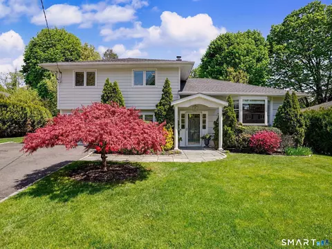 44 Sniffen Rd, Westport, CT 06880