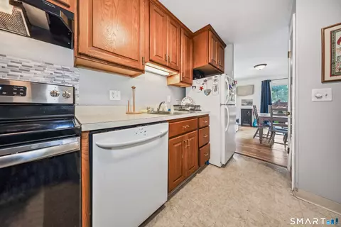 Kitchen - 7 Sharon Ln #7, Wethersfield, CT 06109 photo 1 of 1