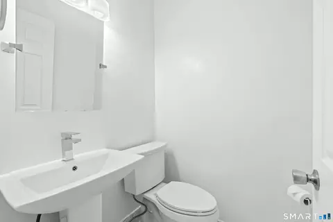 Bath - 455 Hope St #1C, Stamford, CT 06906 photo 1 of 3
