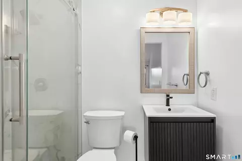 Bath - 455 Hope St #1C, Stamford, CT 06906 photo 2 of 3