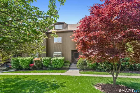 Exterior - 455 Hope St #1C, Stamford, CT 06906 photo 2 of 4