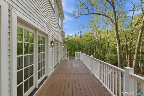Exterior - 136 Goose Hill Rd, Chester, CT 06412 photo 3 of 7