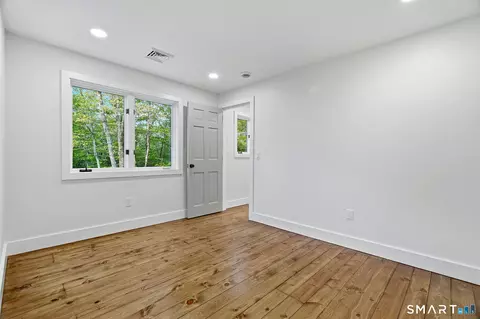 Bedroom - 136 Goose Hill Rd, Chester, CT 06412 photo 6 of 7