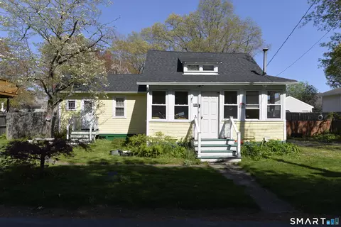 75 Palmetto Trl, East Haven, CT 06512