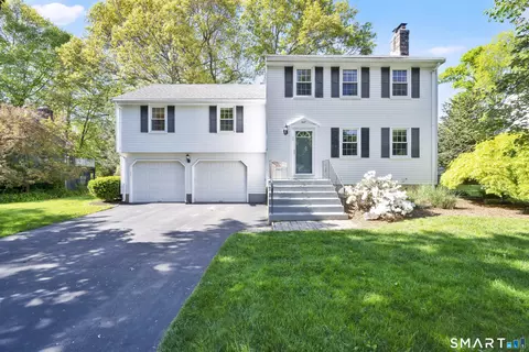 347 Great Swamp Rd, Glastonbury, CT 06033
