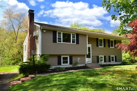 740 Dart Hill Rd, Vernon, CT 06066