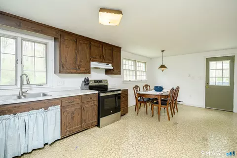 Kitchen - 63 Estabrooks Rd, Hampton, CT 06247 photo 2 of 4