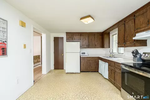 Kitchen - 63 Estabrooks Rd, Hampton, CT 06247 photo 1 of 4