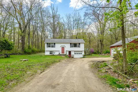 Exterior - 63 Estabrooks Rd, Hampton, CT 06247 photo 2 of 9