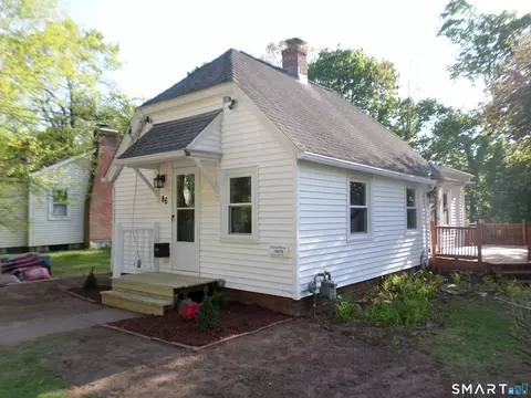 86 West St, Manchester, CT 06040
