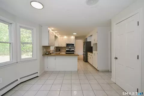 Kitchen - 24 Valley View Dr, Windsor, CT 06095 photo 1 of 3
