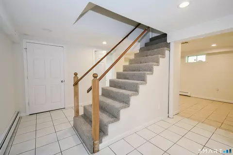 Entry Way - 24 Valley View Dr, Windsor, CT 06095 photo 3 of 6