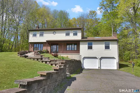 24 Valley View Dr, Windsor, CT 06095