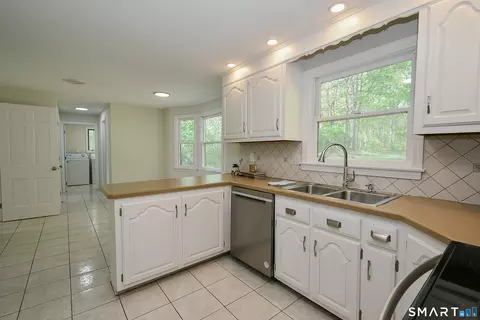 Kitchen - 24 Valley View Dr, Windsor, CT 06095 photo 3 of 3