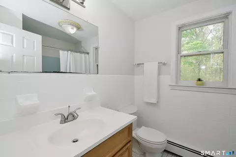 Bath - 24 Valley View Dr, Windsor, CT 06095 photo 4 of 4