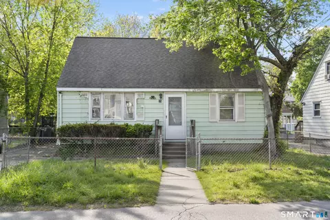 75 Brookside Ave, Bridgeport, CT 06606