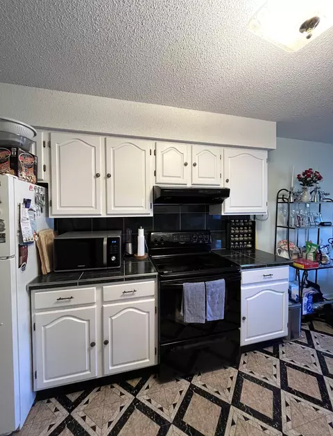 Kitchen - 365 Mather St #27, Hamden, CT 06514 photo 1 of 4