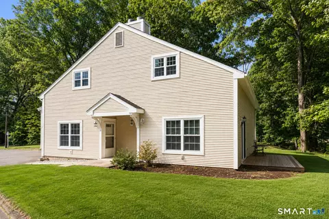 33 Tabshey Ct #33, Wethersfield, CT 06109