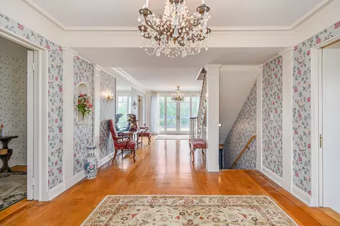 Entry Way - 49 Great Ring Rd, Sandy Hook, CT 06482 photo 1 of 4