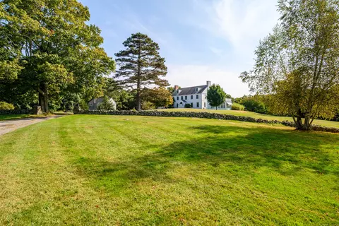 Exterior - 49 Great Ring Rd, Sandy Hook, CT 06482 photo 2 of 6