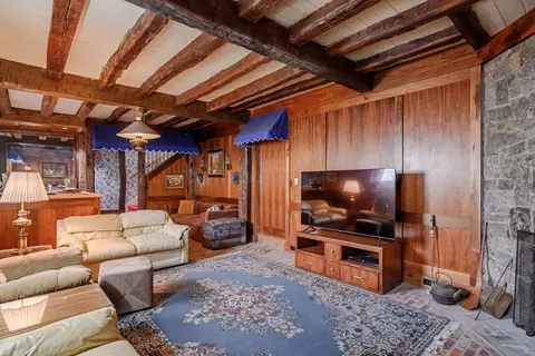 Living - 49 Great Ring Rd, Sandy Hook, CT 06482 photo 3 of 5