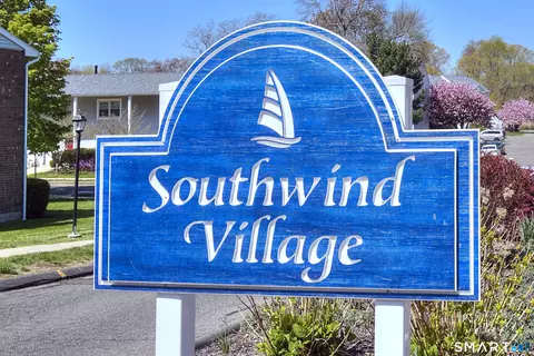 113 Carriage Path S #113, Milford, CT 06460