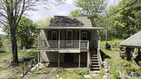 22 Fountain St, Norwich, CT 06360