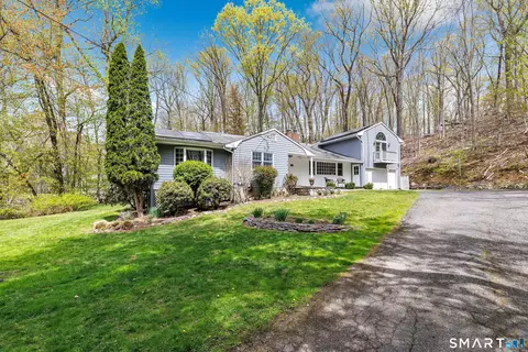 15 Rivergate Woods Woods, Wilton, CT 06897