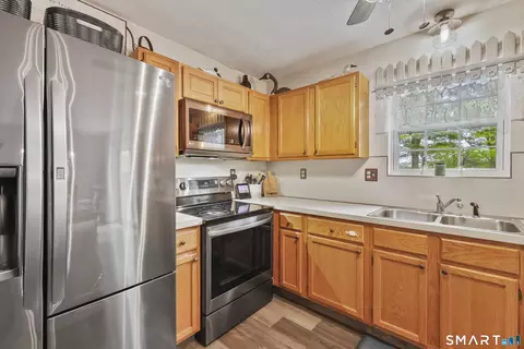 Kitchen - 428 Washington St, Bristol, CT 06010 photo 5 of 5
