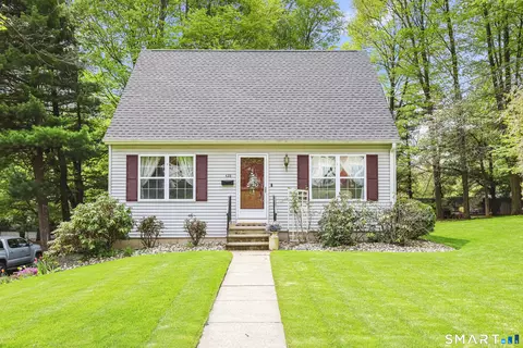 Exterior - 428 Washington St, Bristol, CT 06010 photo 3 of 12