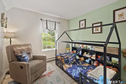 Bedroom - 428 Washington St, Bristol, CT 06010 photo 6 of 6