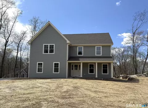 15 Scotch Pine Dr, Shelton, CT 06484