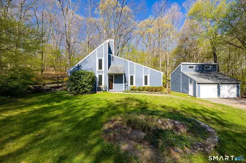 226 Old Colchester Rd, Amston, CT 06231