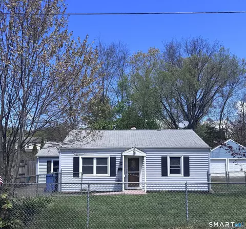 70 Circle Dr, Wallingford, CT 06492