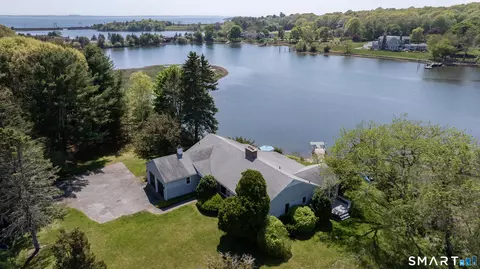 27 Wilbur Rd, Stonington, CT 06378
