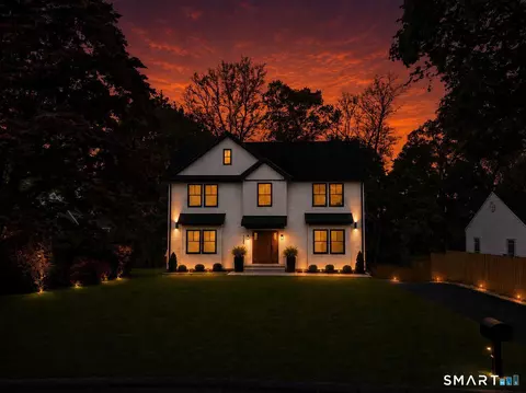 115 Ridge Park Ave, Stamford, CT 06905