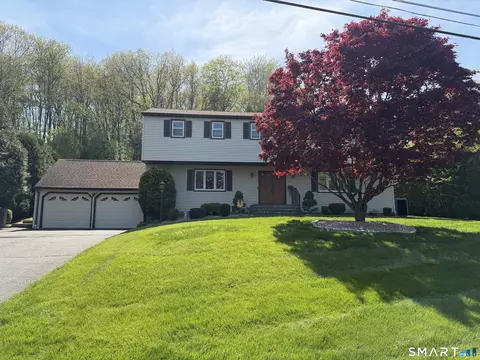 117 Whispering Hill Rd, Watertown, CT 06795