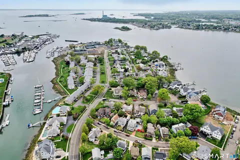 10 Elliott St, Norwalk, CT 06855