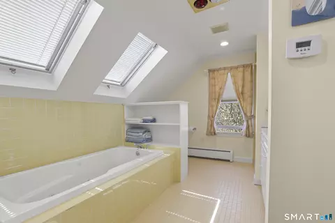 Bath - 56 Jupiter Point Rd, Groton, CT 06340 photo 2 of 3