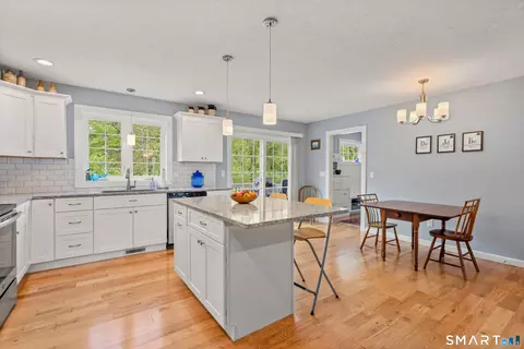 Kitchen - 39 Chapman Chase Chase, Windsor Locks, CT 06096 photo 2 of 5
